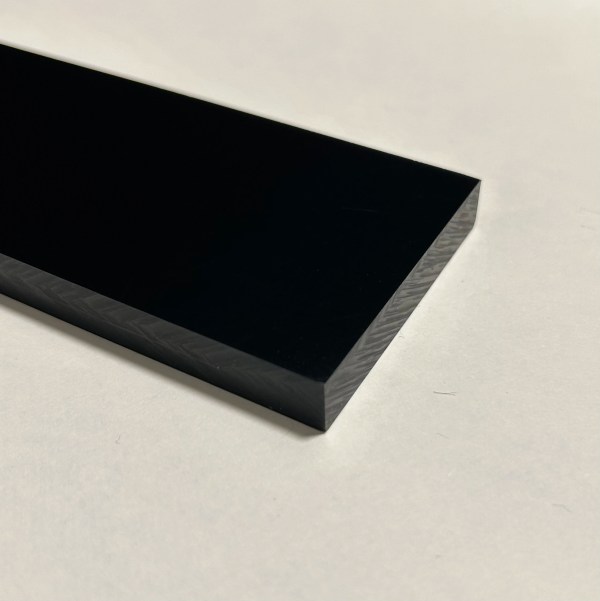 schwarzes Plexiglas
